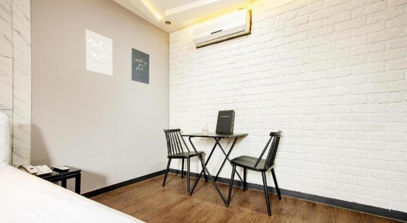 M7 Business Hotel Chilgok Exterior foto